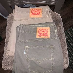2 pair of Levi’s Pants